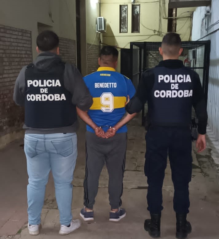 Barrio Sarmiento Detienen A Un Joven Con Pedido De Captura La Voz De