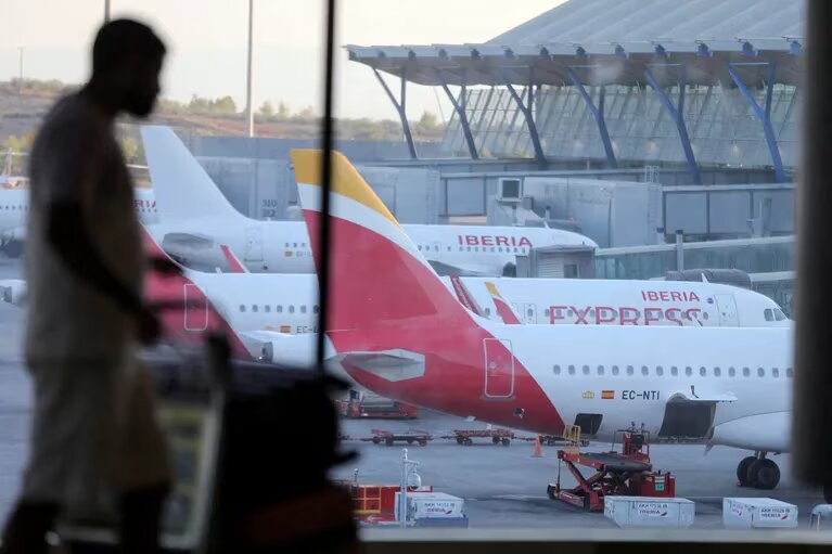 Conmoci N En Un Vuelo De Barcelona A Ezeiza Muri Una Mujer Que