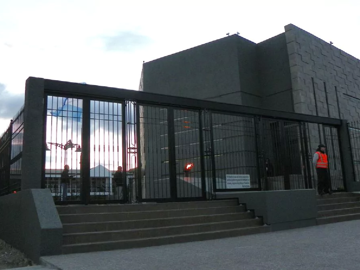 Arquitecto del mausoleo de Néstor Kirchner dijo que la obra costó 4