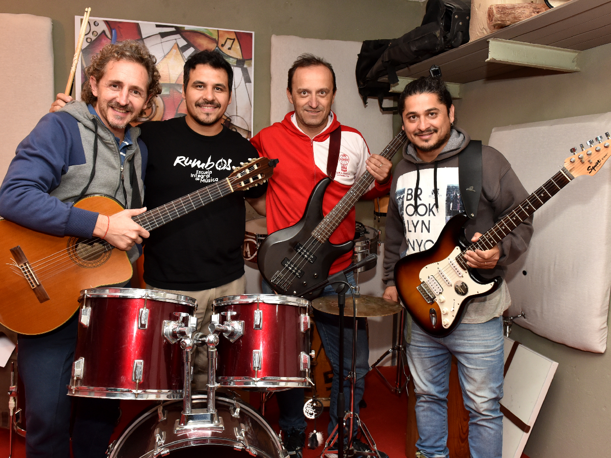 Los 4 Rumbos se abren paso al pop y el rock nacional – La Voz de San Justo
