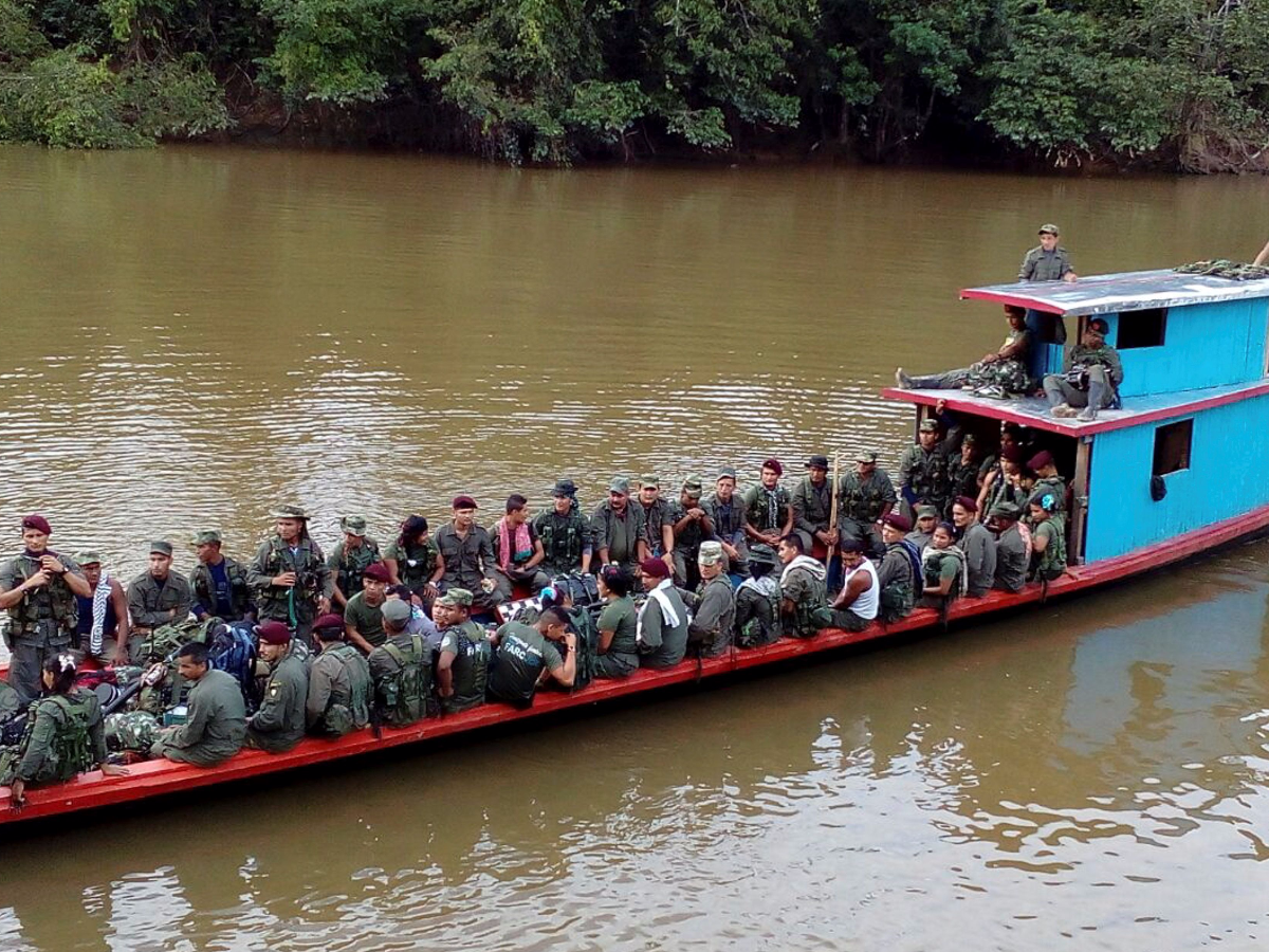 Las Farc Avanzan En "última Marcha" Hacia Zonas De Desarme En Colombia ...