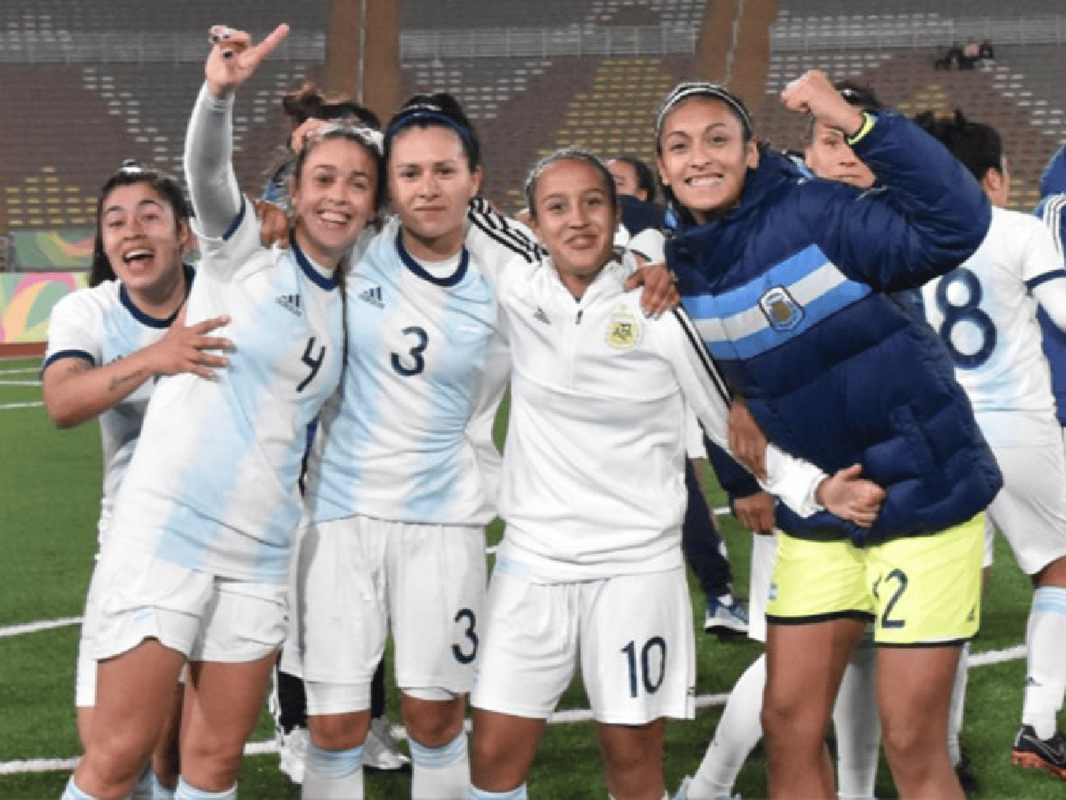 La selección femenina subió tres puestos en el ránking Fifa