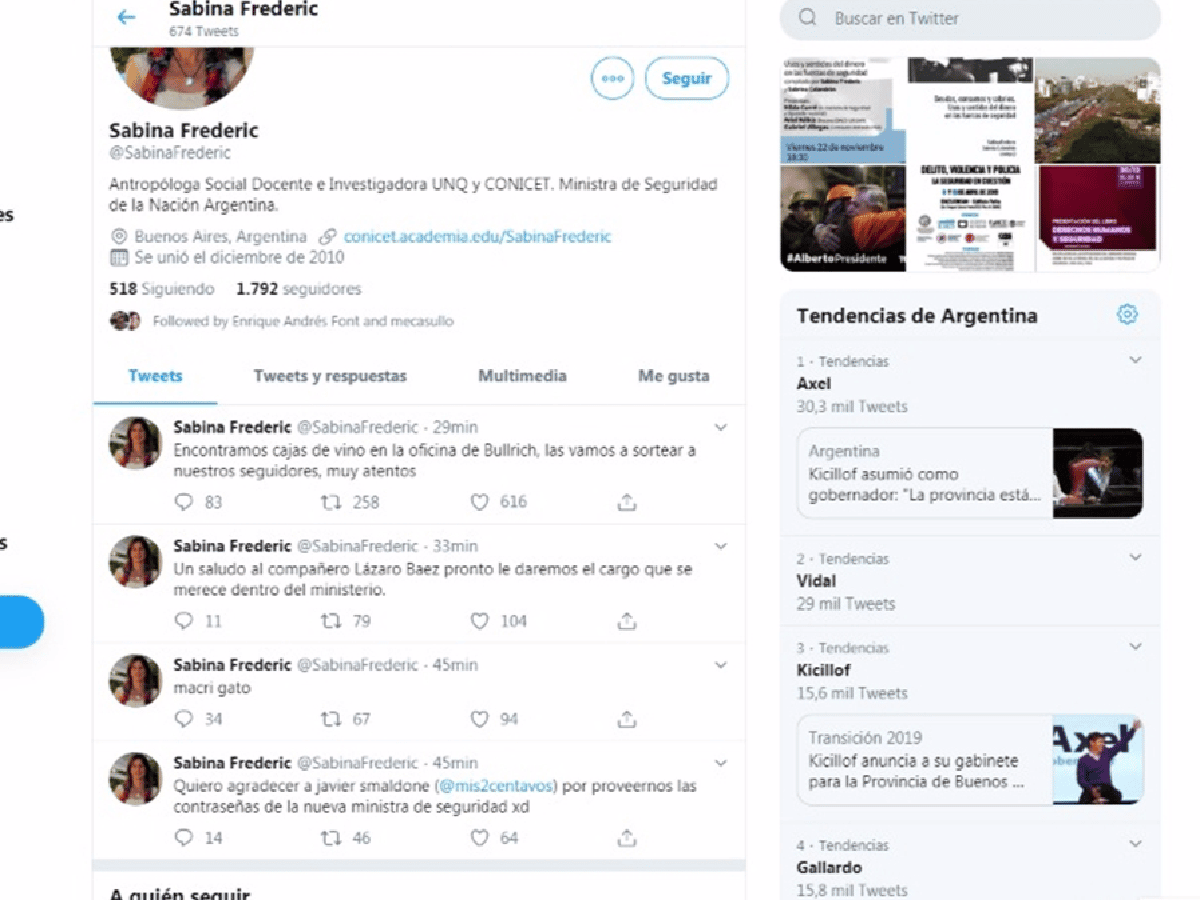 Hackearon la cuenta de Twitter de la nueva ministra de Seguridad y publicaron mensajes contra Macri y Bullrich