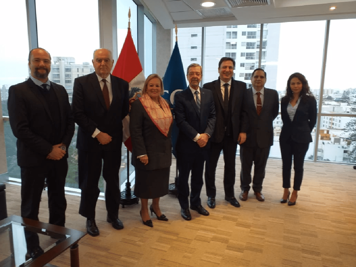 Avalle consideró “positiva” la misión comercial en Perú