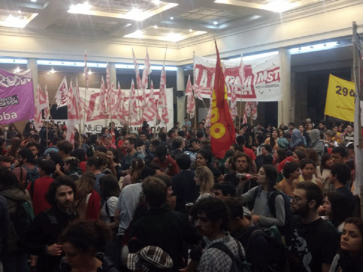 Córdoba: estudiantes de la UNC tomaron el Pabellón Argentina