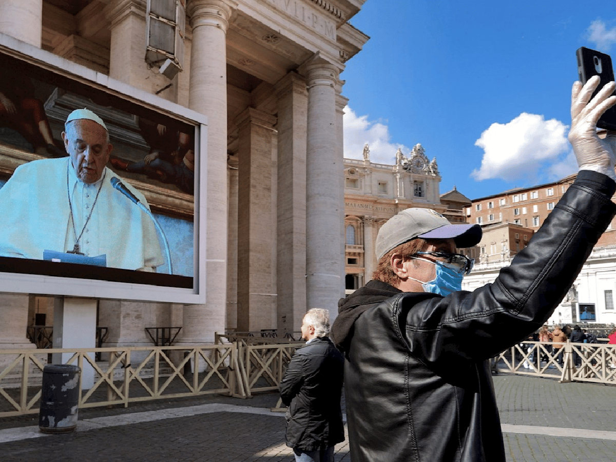  El Vaticano celebrará Semana  Santa sin la presencia de fieles 