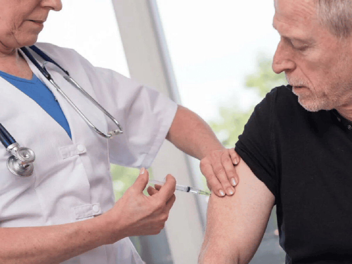 Gripe: la vacunación a mayores de 65 años sigue este sábado en barrio Roca