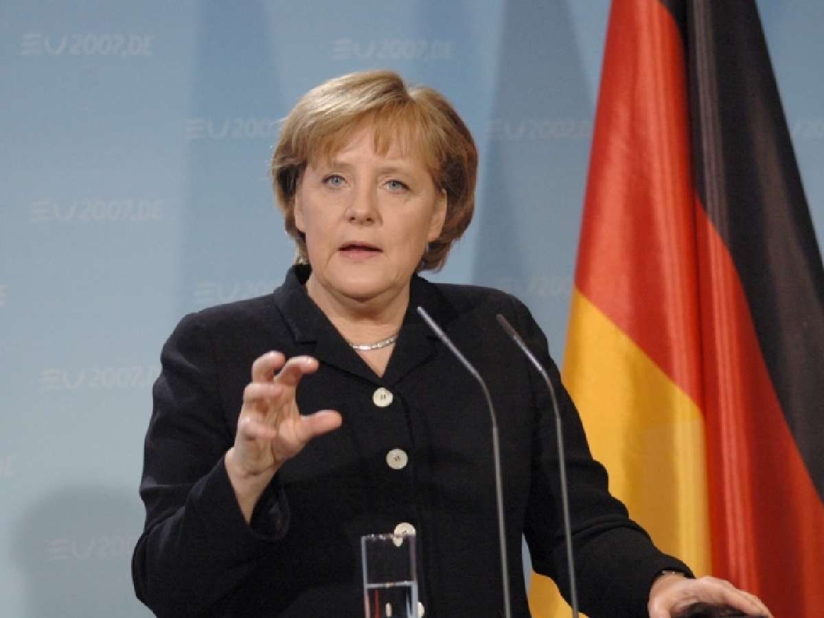 Merkel ratifica a Rajoy su apoyo a la unidad de España