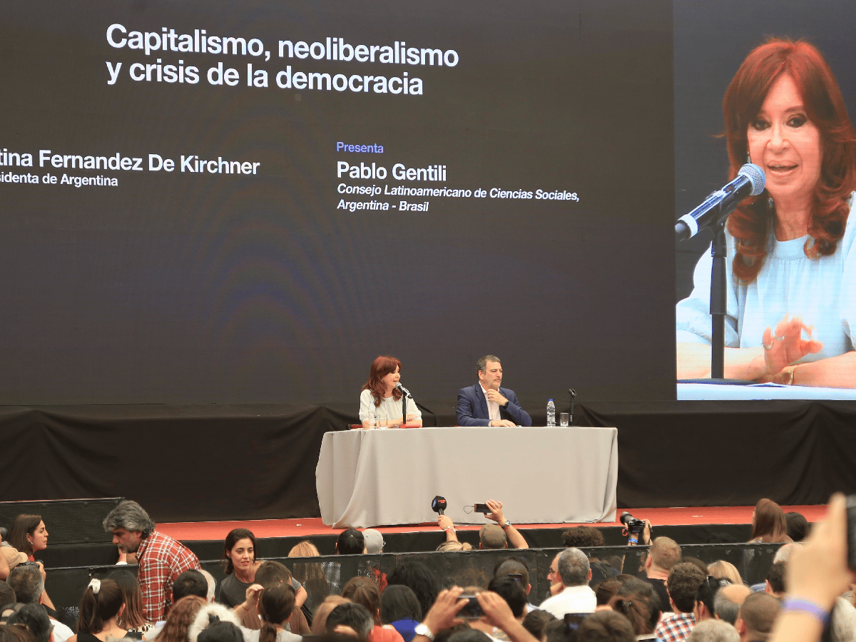 Cristina Kirchner apuntó contra "los Hitler modernos"
