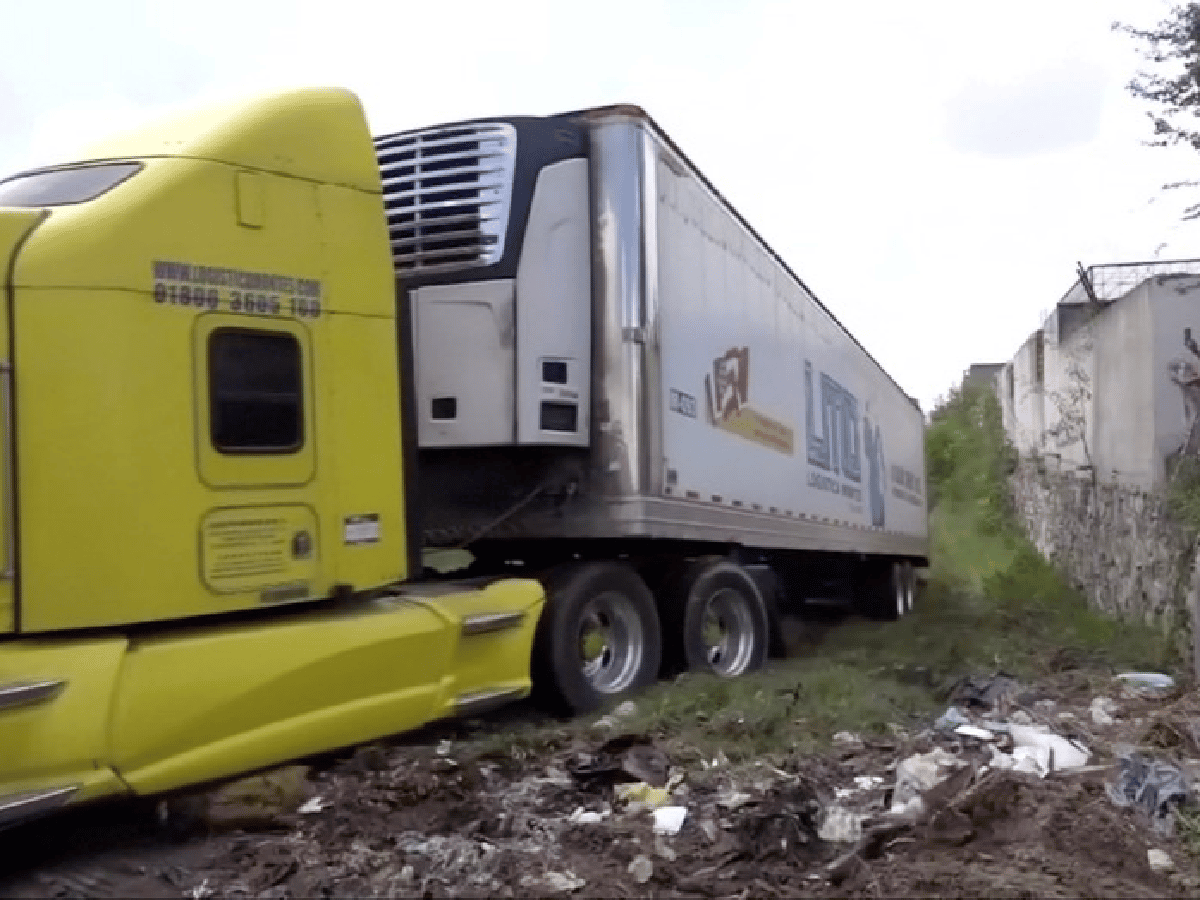 México: ya son más de 300 los cadáveres abandonados en camiones