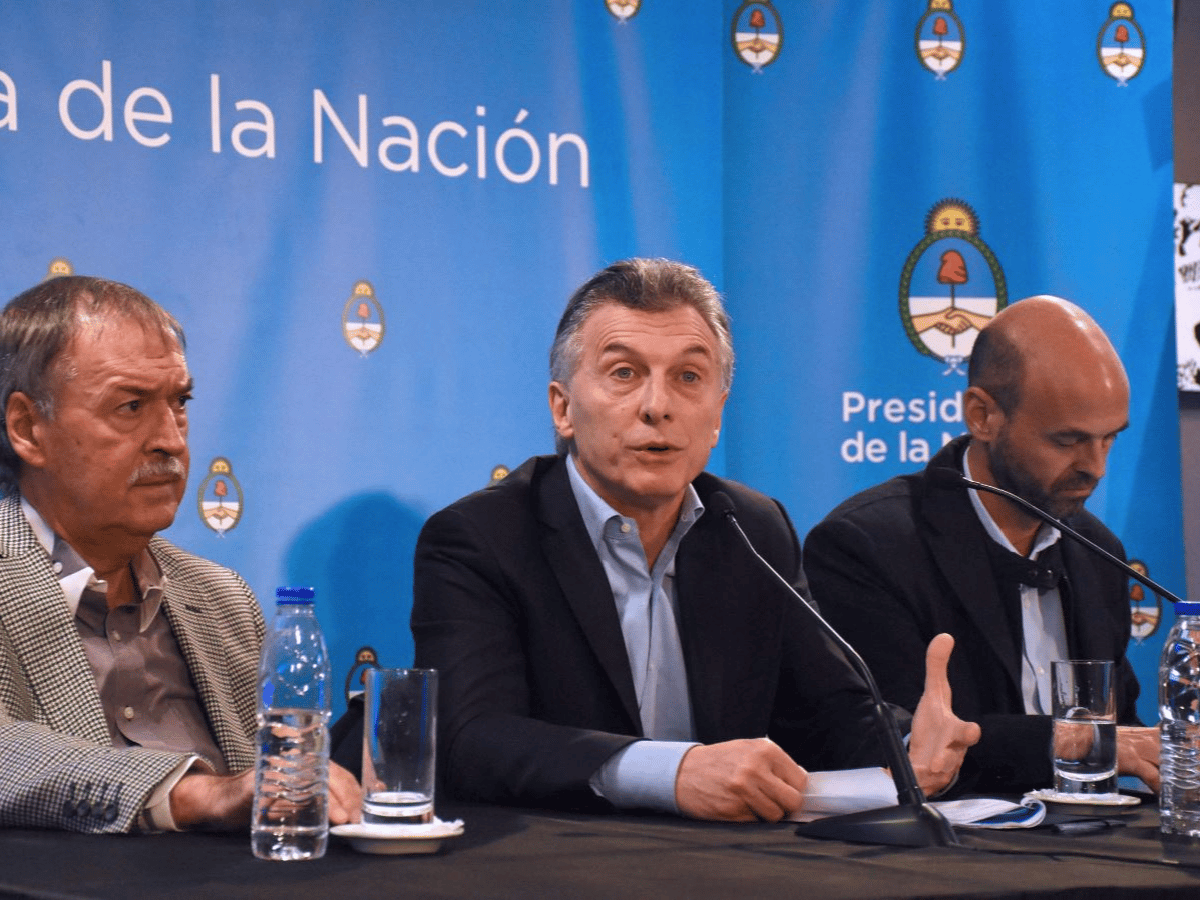 Macri dijo que seguirá trabajando por Córdoba aunque Schiaretti "se haya puesto un poquito más enfático" por la campaña