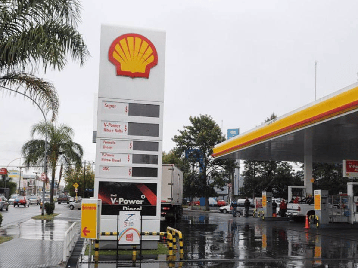 Al igual que YPF, Shell también baja sus naftas