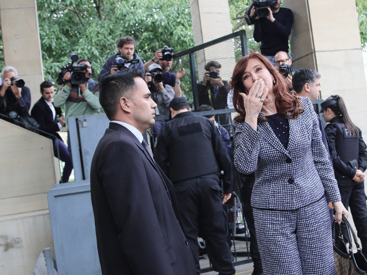Cristina Kirchner a Casanello: "bueno, al fin nos conocimos" le dijo previo a la indagatoria