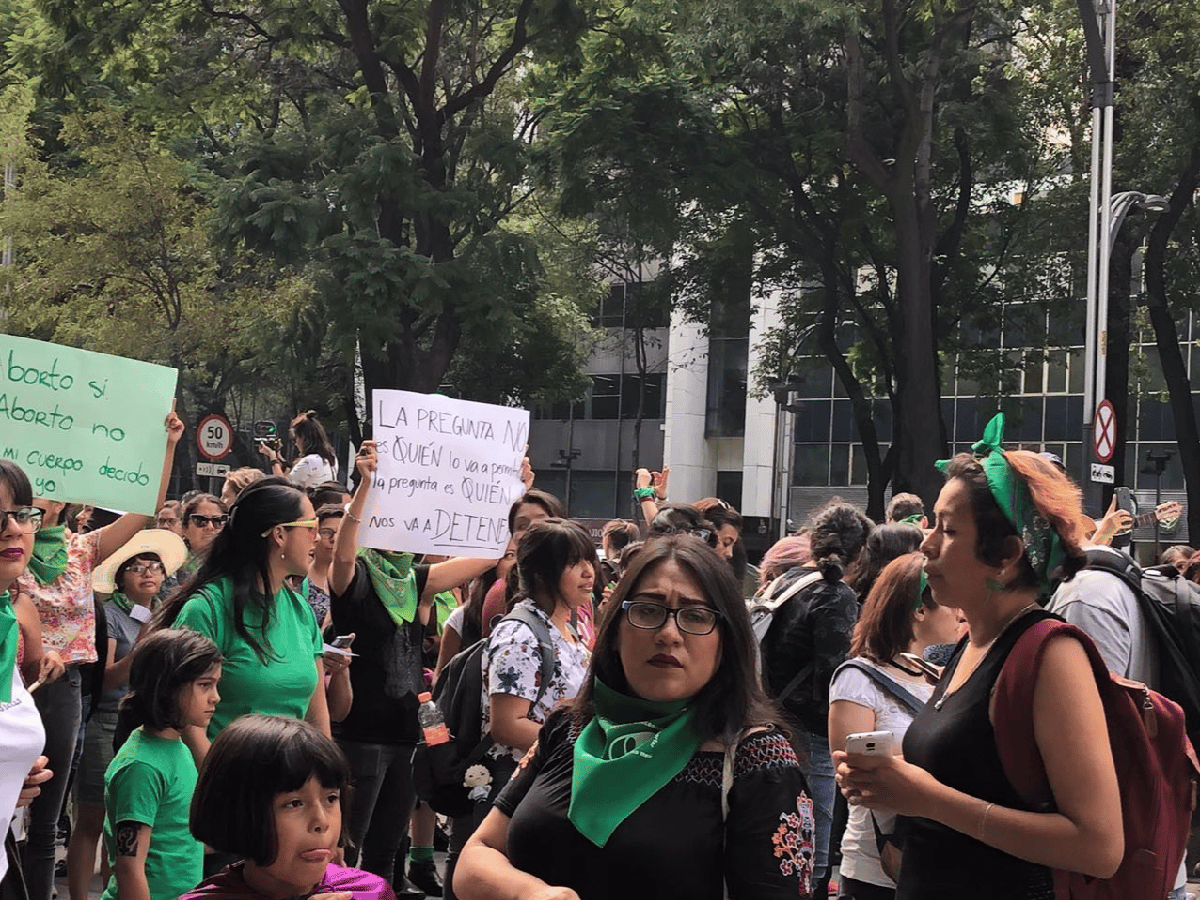  México también se sumó al "pañuelazo verde"