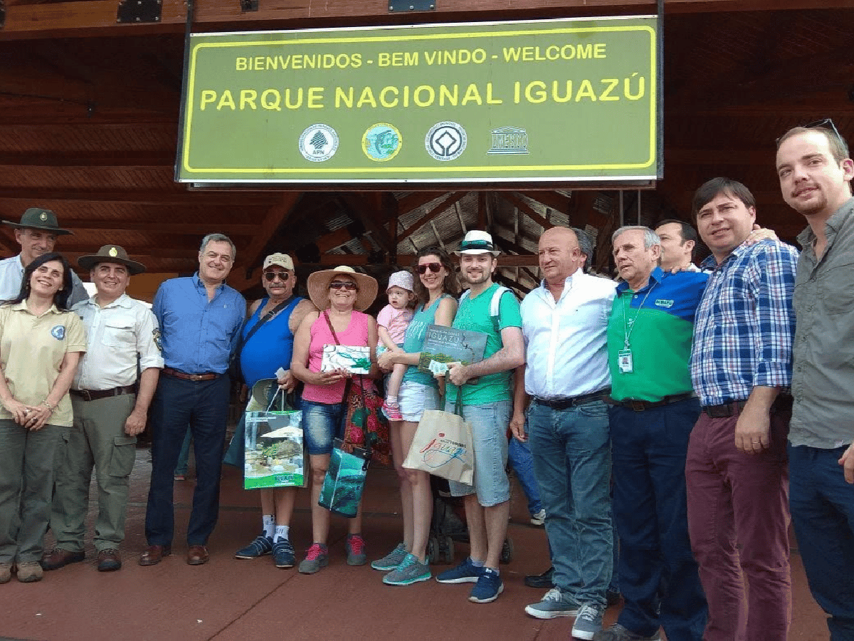 El turista 'un millón' de la temporada 2017 ingresó al Parque Nacional Iguazú