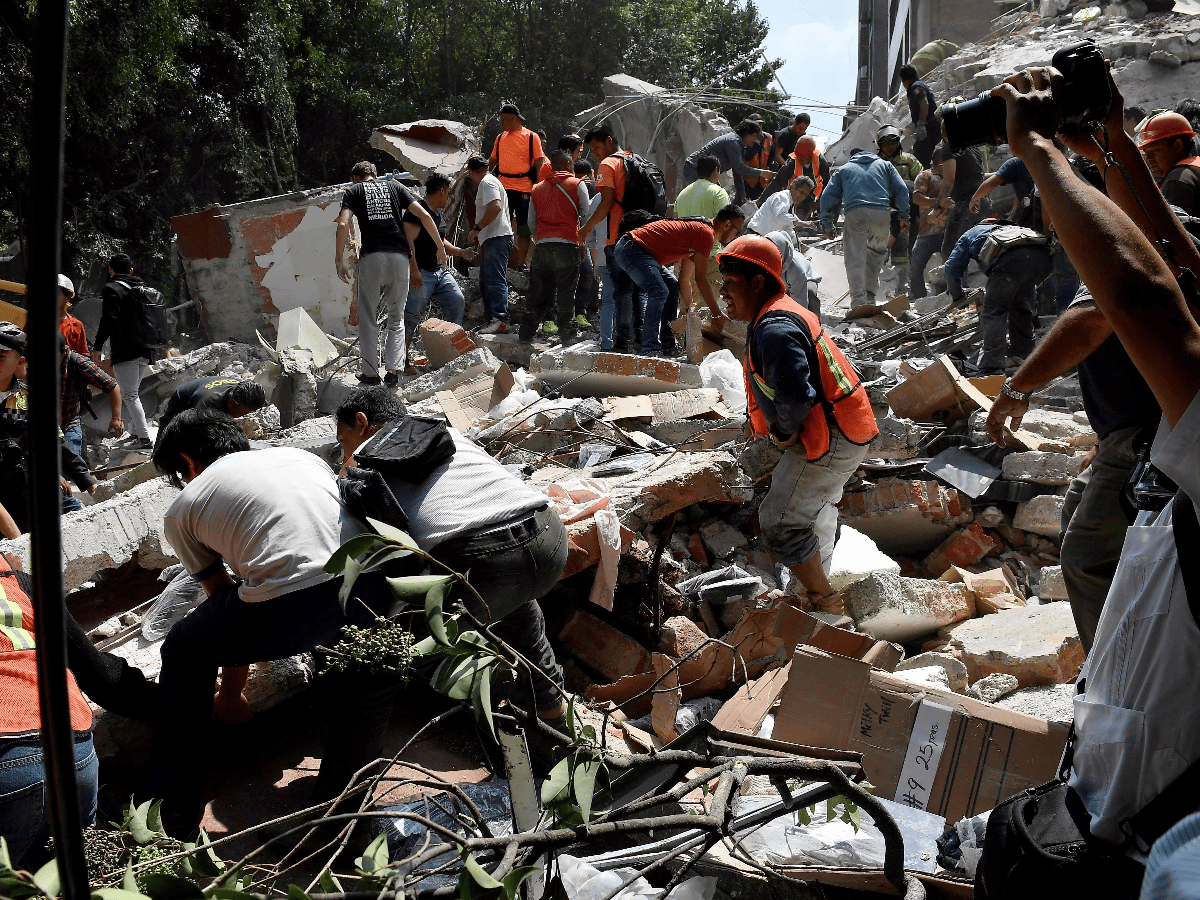 Al menos 138  muertos tras un nuevo terremoto en México