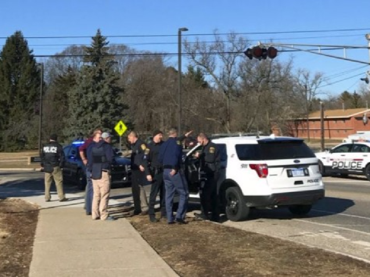 Un tiroteo en Michigan dejó al menos dos muertos