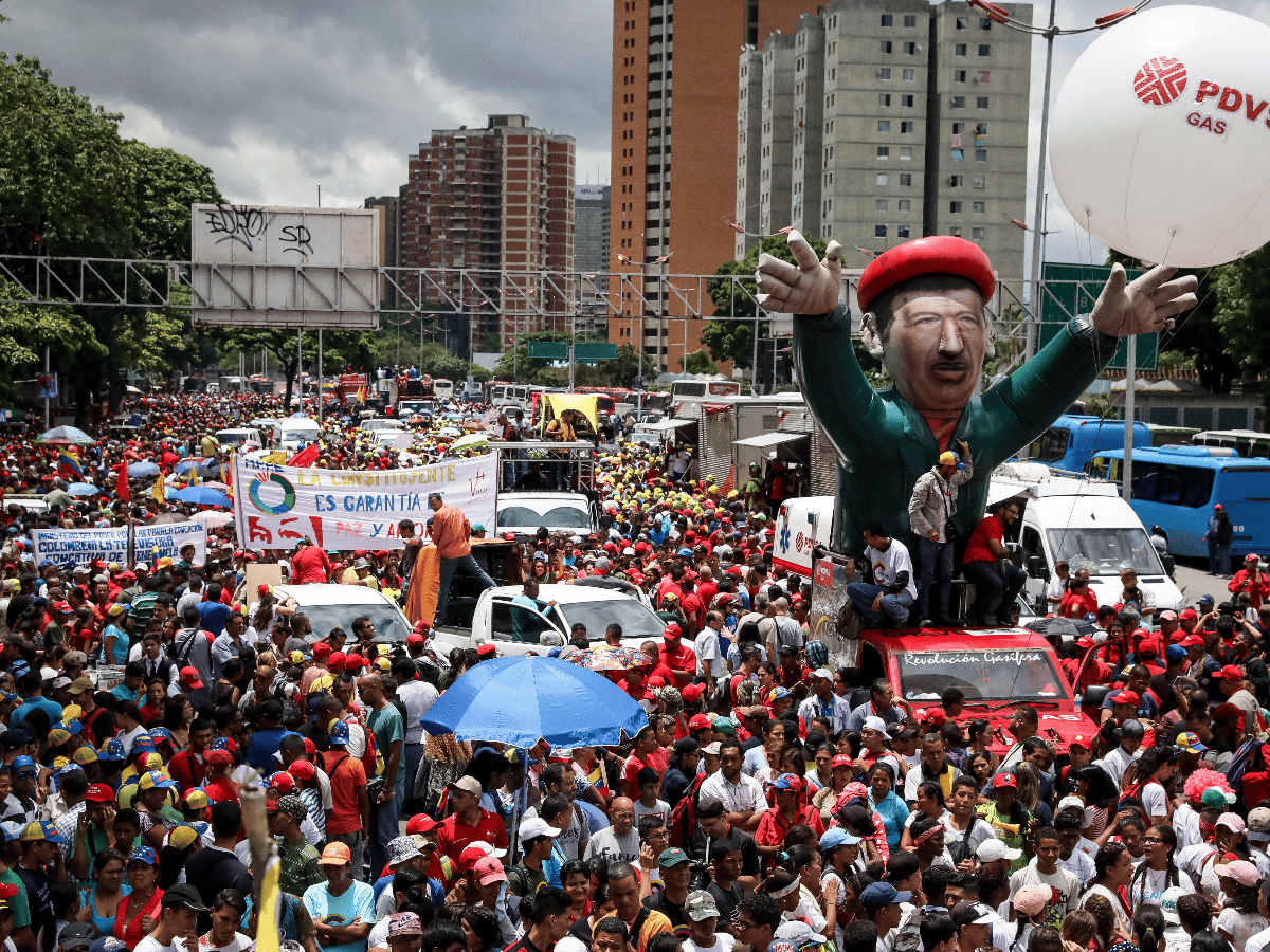 Fuerzas del orden impiden con gases una marcha contra la Asamblea Constituyente en Venezuela 