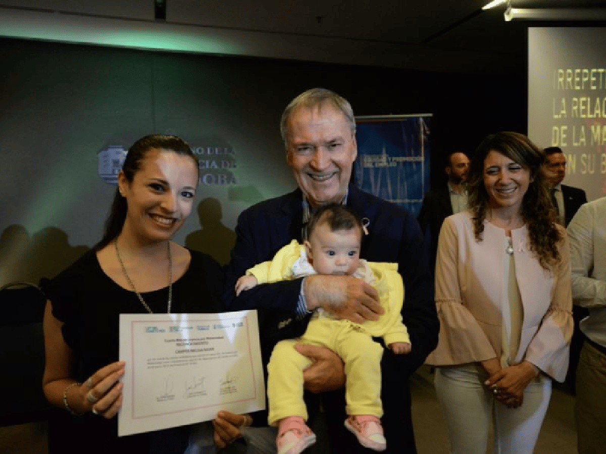 Licencia por maternidad: Provincia elevó a $30 mil la asignación por el cuarto mes