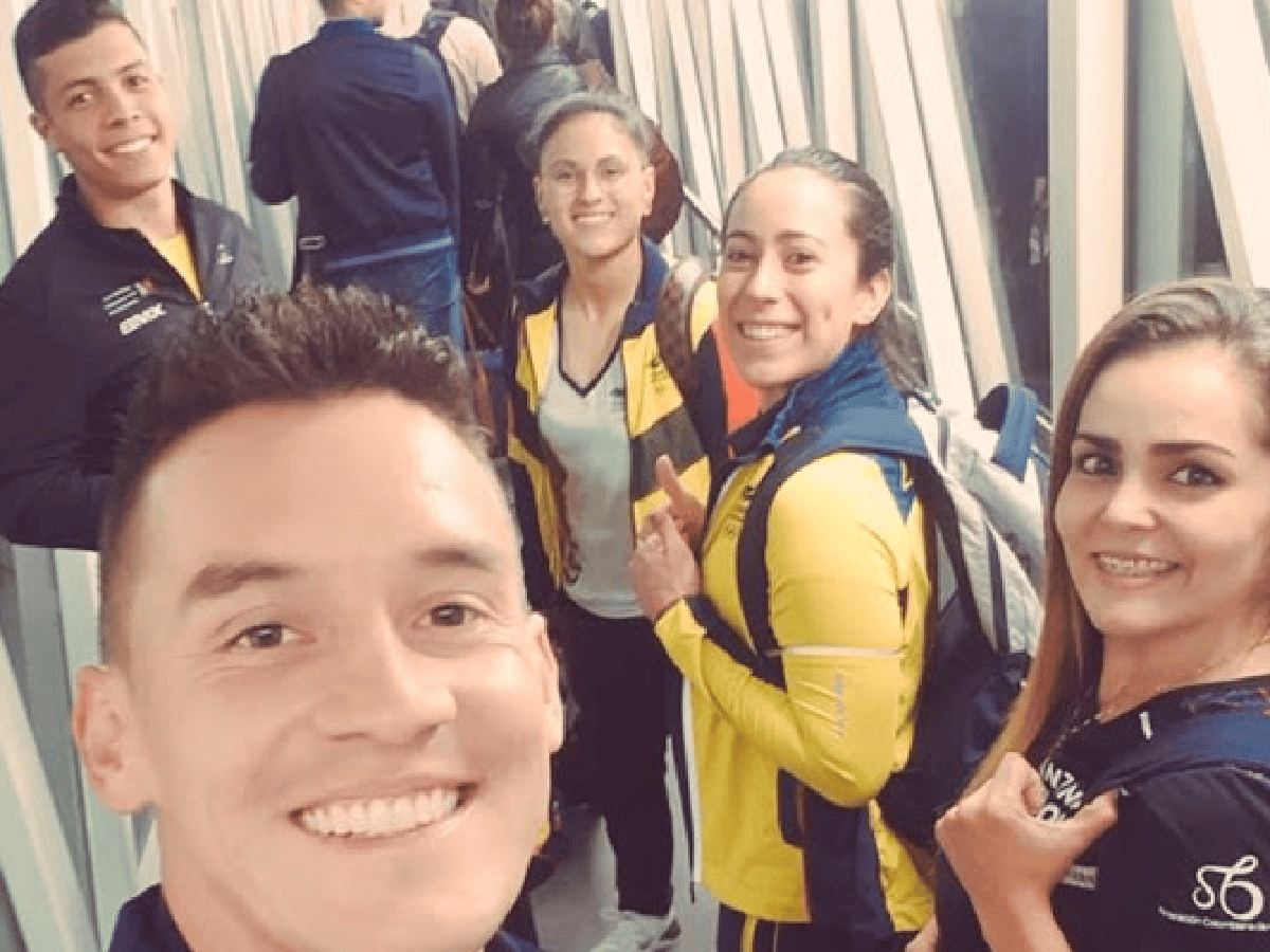 Medallistas olímpicos denuncian que fueron retenidos en aeropuerto de Mendoza "por ser colombianos"