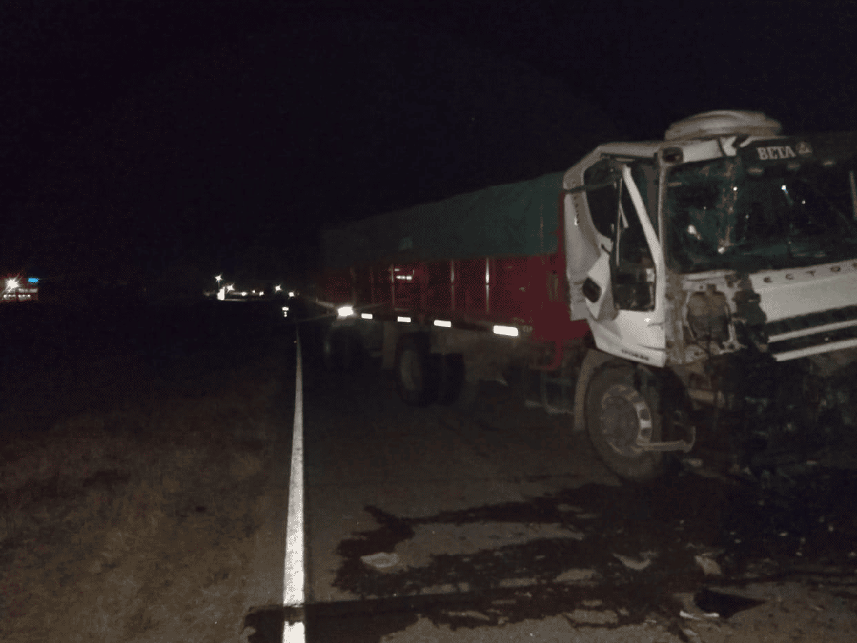 Dos camiones chocaron en la ruta provincial 1