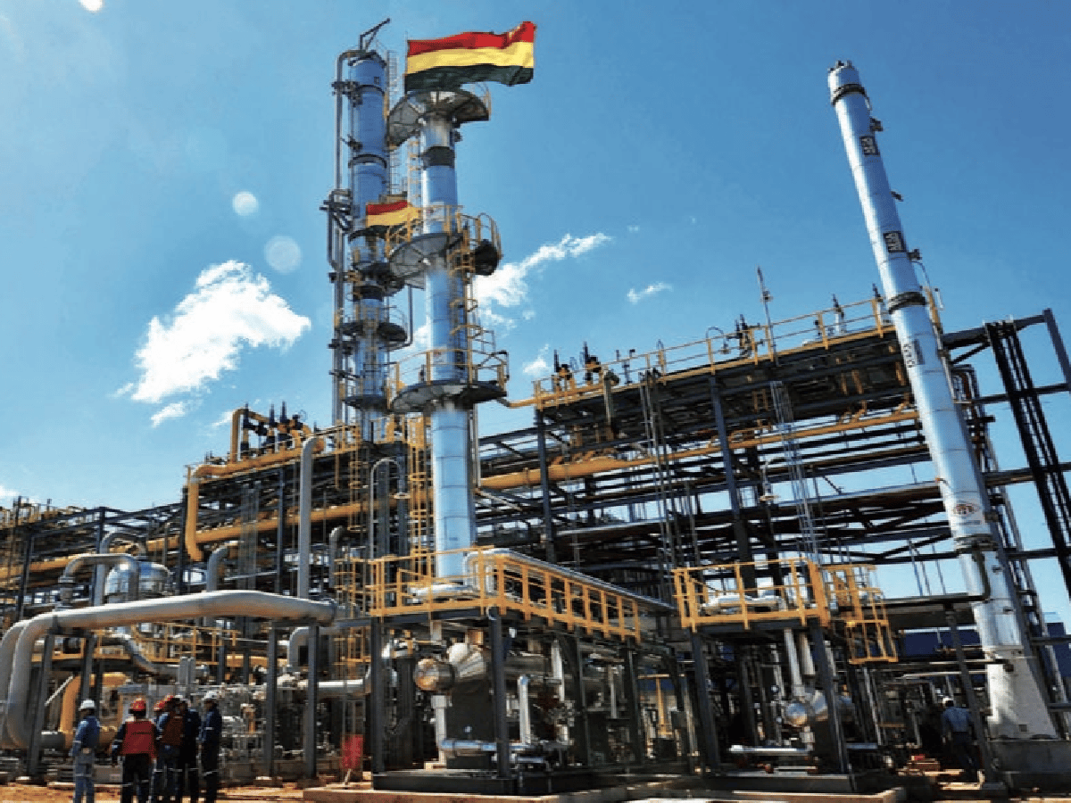 Toman plantas de hidrocarburos en Bolivia y peligran envíos de gas a la Argentina
