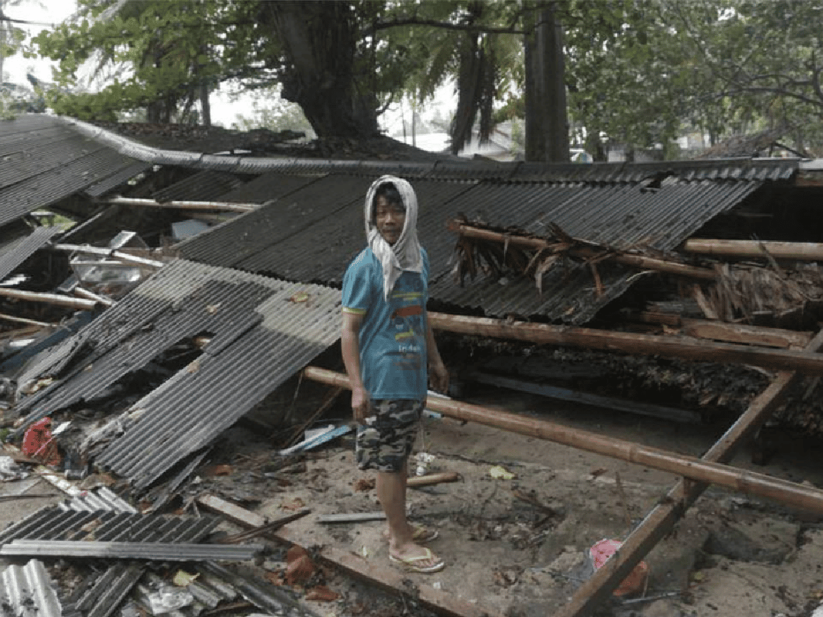 Ya son 281 los muertos por devastador tsunami en Indonesia