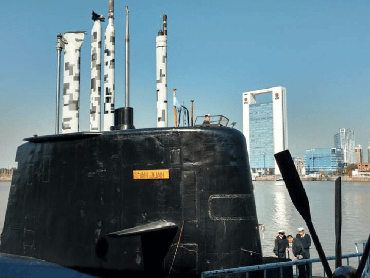 Intensa búsqueda del submarino que desapareció el miércoles con 44 tripulantes 