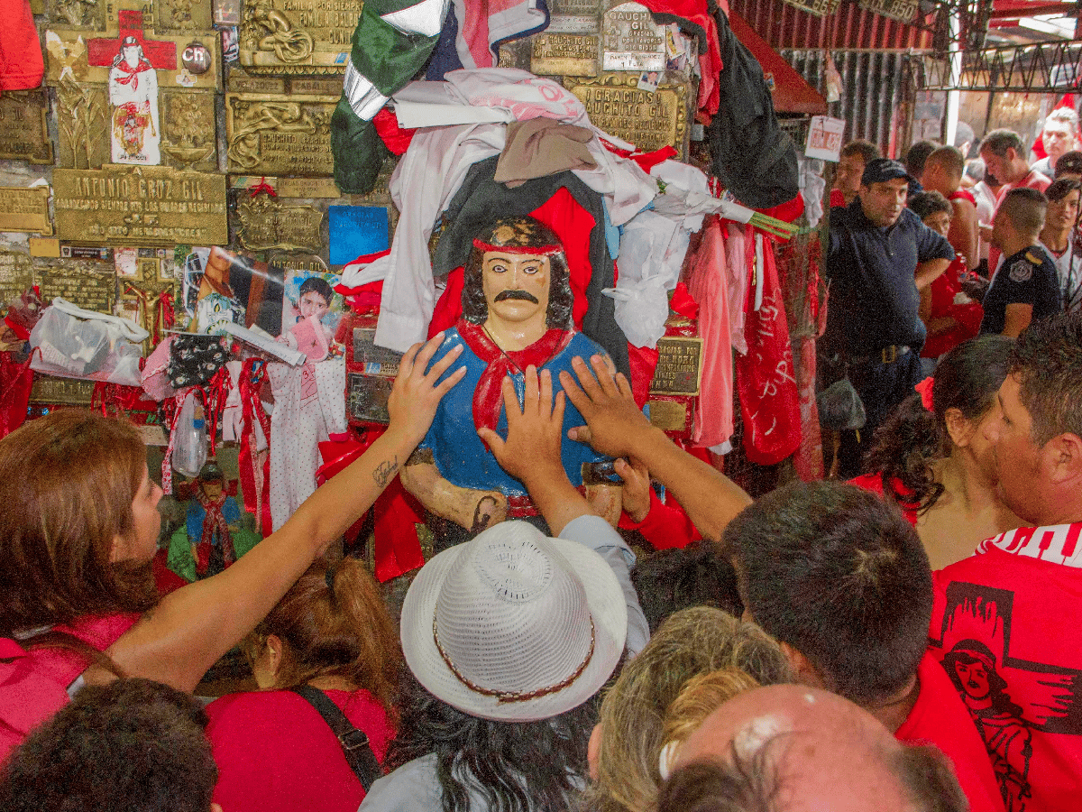 Celebración popular y católica con 200.000 personas en honor al Gauchito Gil en Corrientes