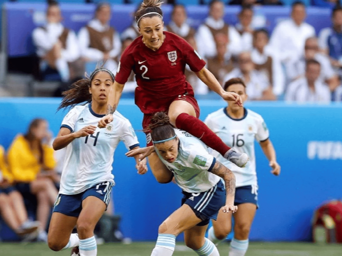 Argentina luchó con dignidad y sacrificio, pero cayó 1 a 0 ante Inglaterra en el Mundial femenino
