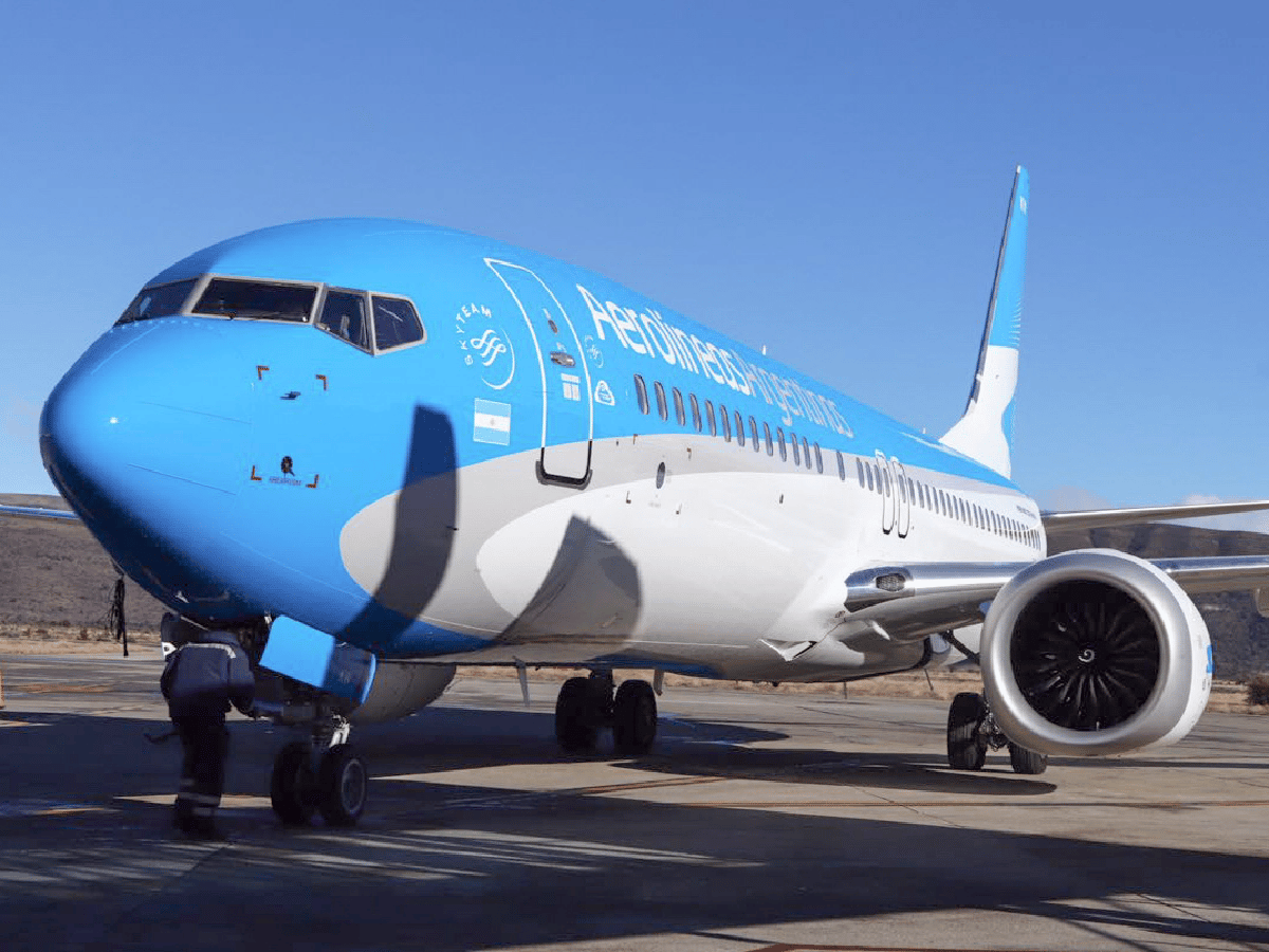 Aerolíneas Argentinas cancela sus vuelos del 30 de abril
