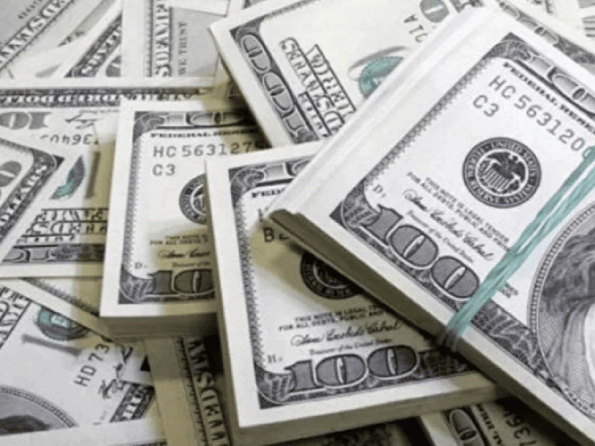 "Súper cepo": cae el dólar pero podría ampliarse la brecha