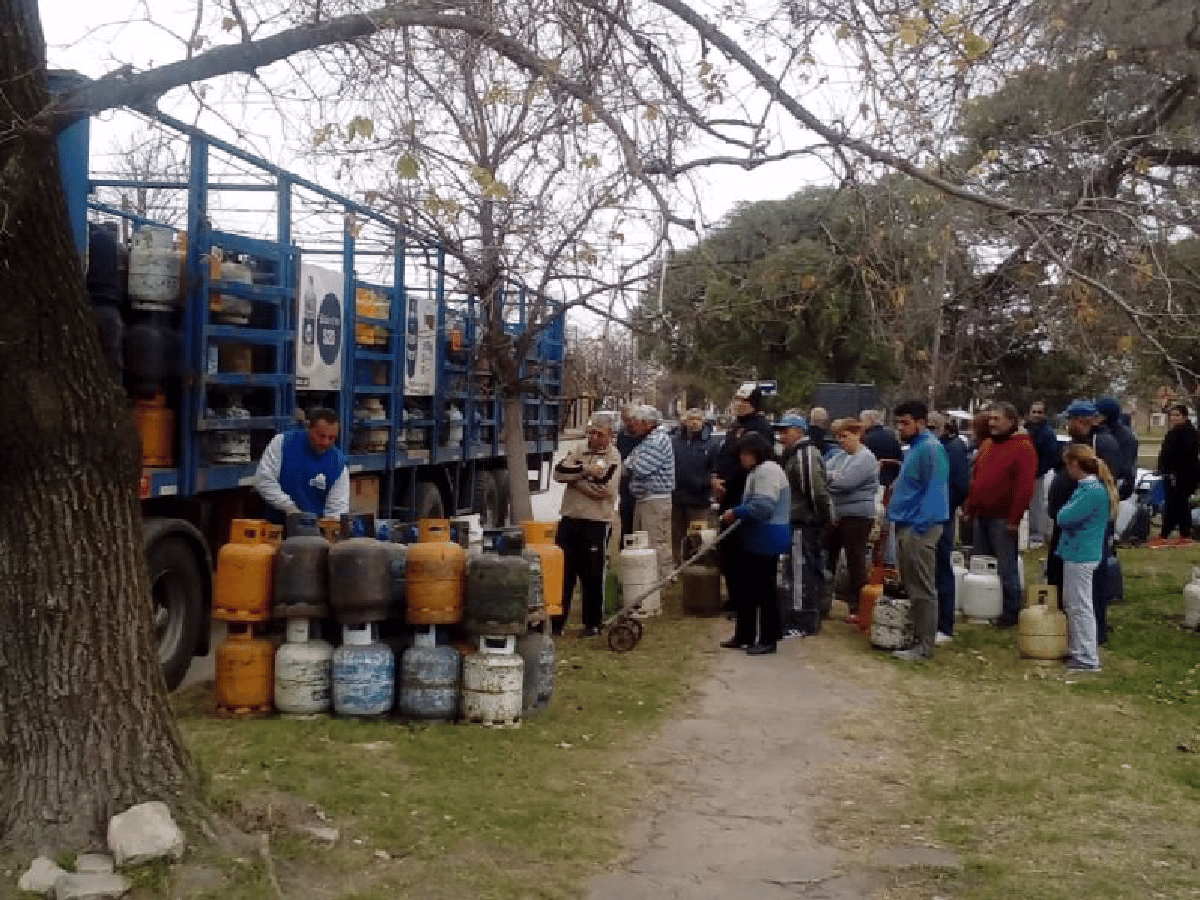 Habrá garrafas populares en barrios Bouchard, Sarmiento y Frontera