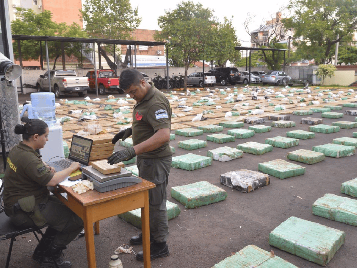 Gendarmería decomisó casi diez toneladas de marihuana en Misiones
