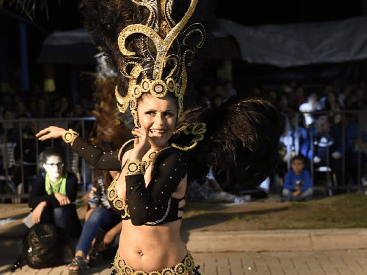 Ara Narú se trajo una importante distinción de carnavales de Villa Nueva