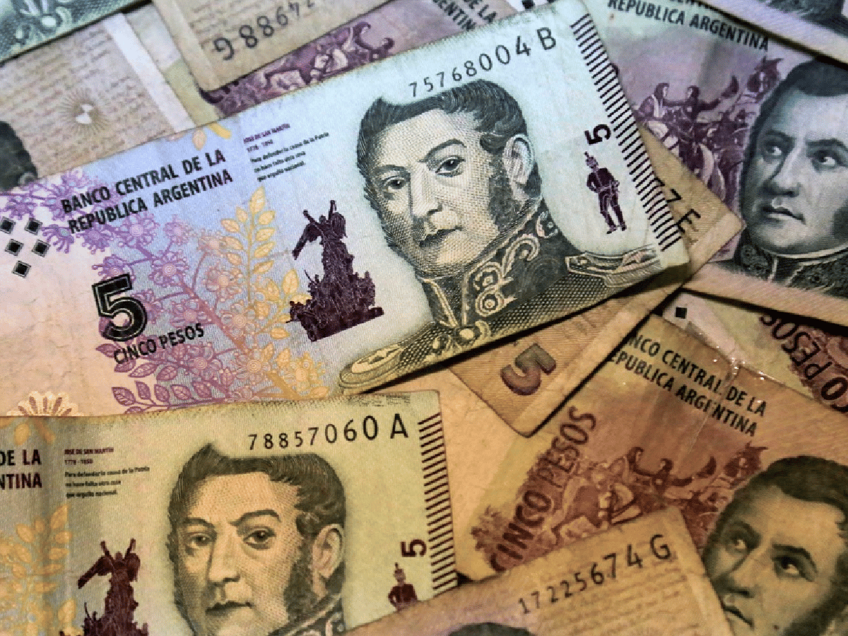 Prorrogaron el plazo para canjear los billetes de 5 pesos en los bancos