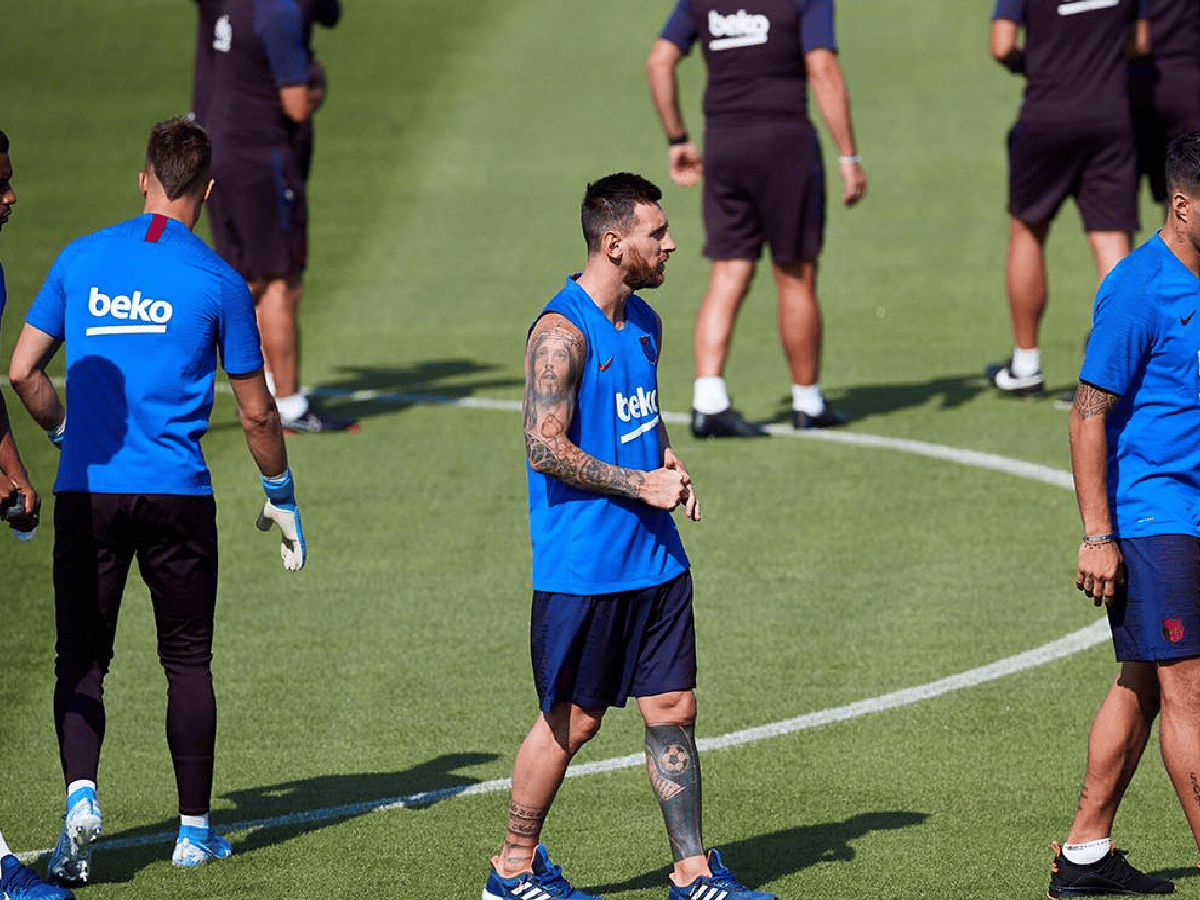 Lionel Messi sigue sin entrenar y en Barcelona hay preocupación