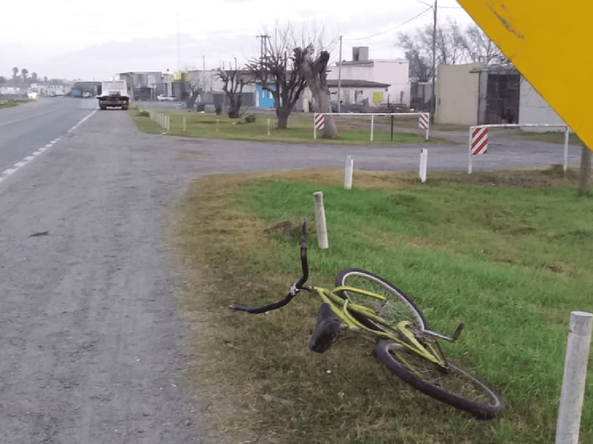 Ciclista murió al ser arrollado por un camión