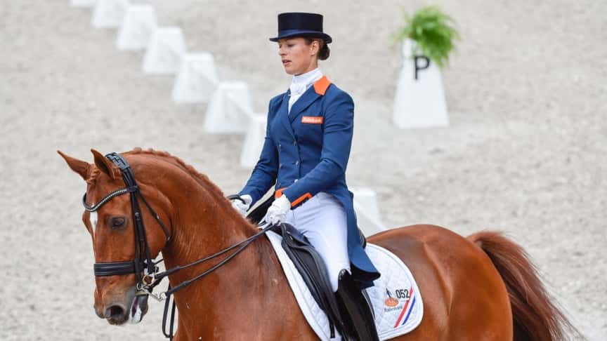 Conmovedor: abandonó los Juegos Olímpicos para salvar la vida de su caballo