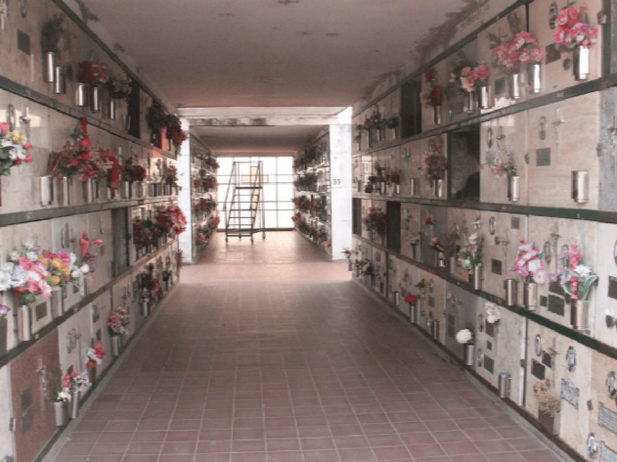 Sunchales: se sacaba fotos con cadáveres en un cementerio