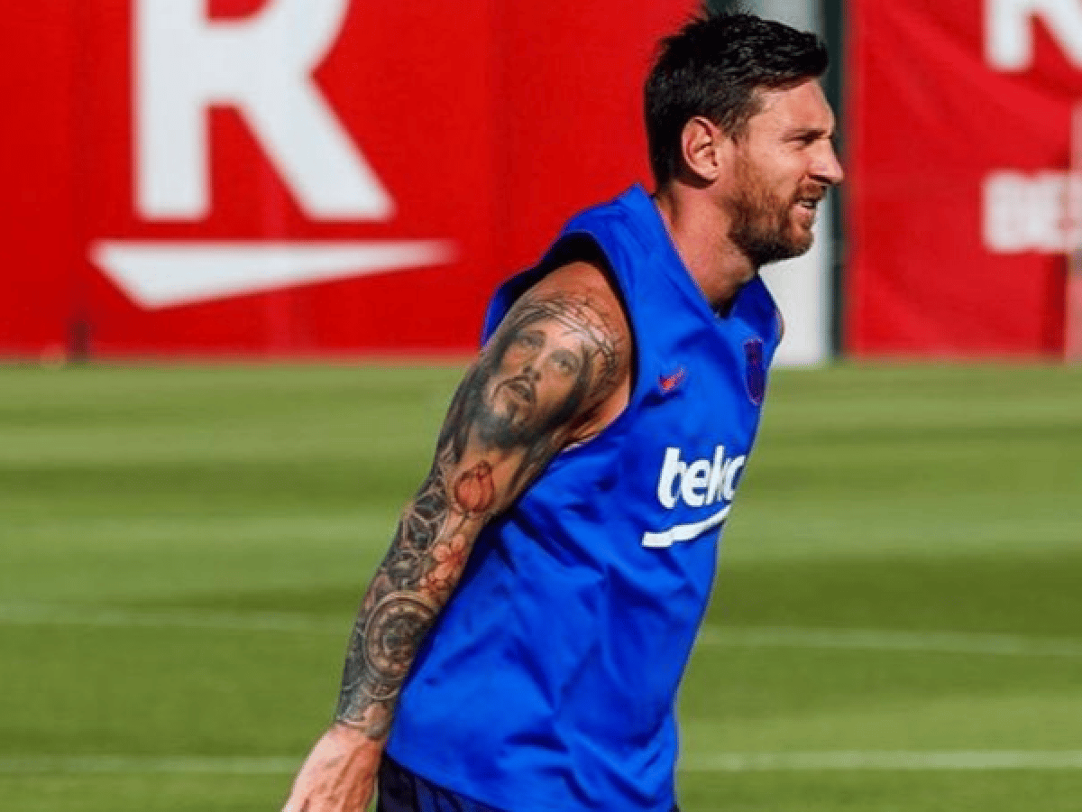 Messi se lesionó en su regreso a las prácticas del Barcelona y se perderá la gira por Estados Unidos