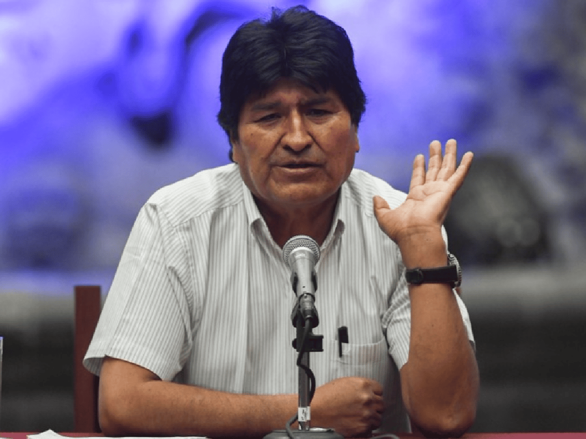 Evo dijo que aún es presidente de Bolivia y que la orden de aprehensión en su contra es "nula"