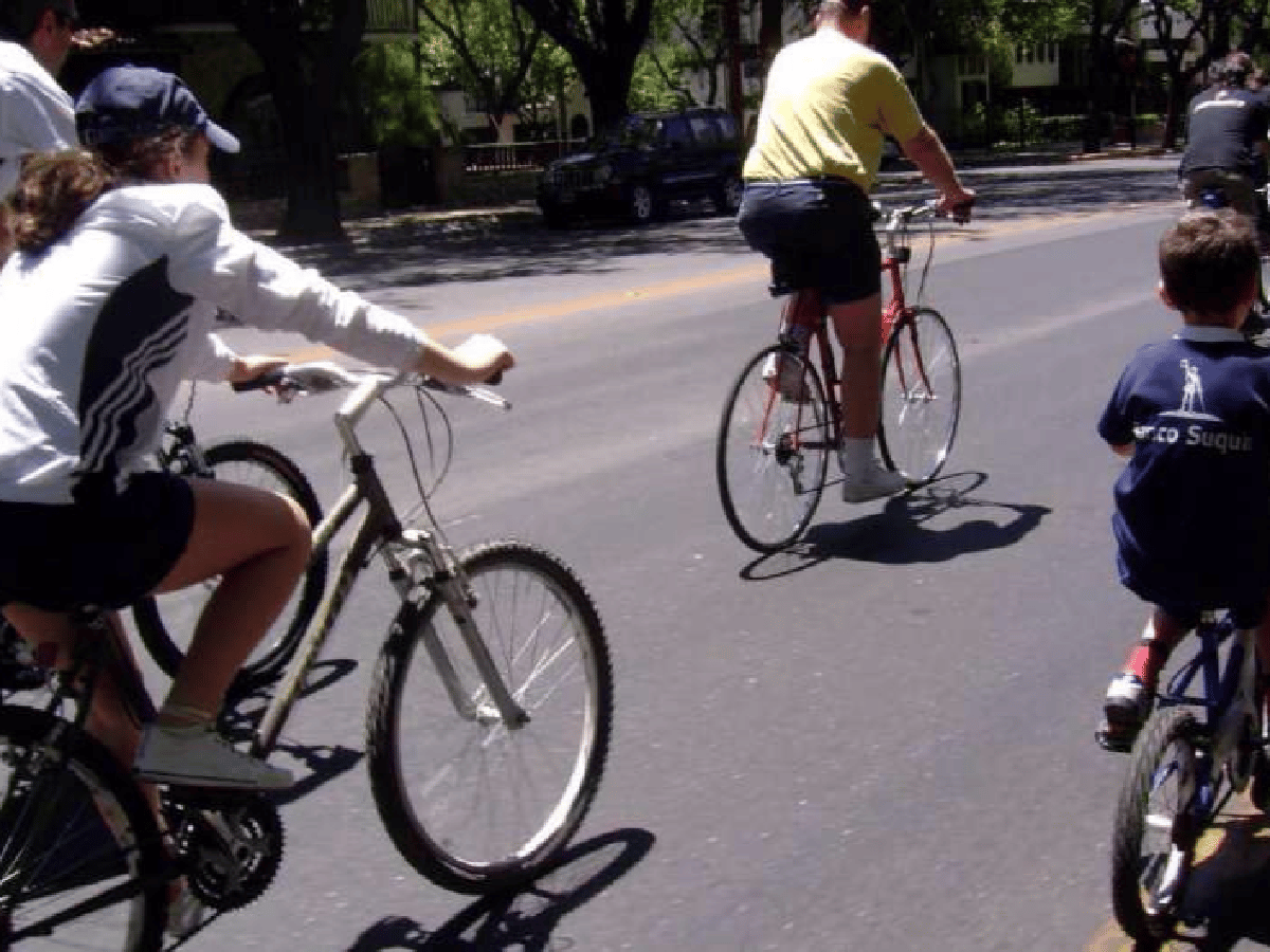 Mendoza: los empleados que usen la bici para ir a trabajar cobrarán $800 extra