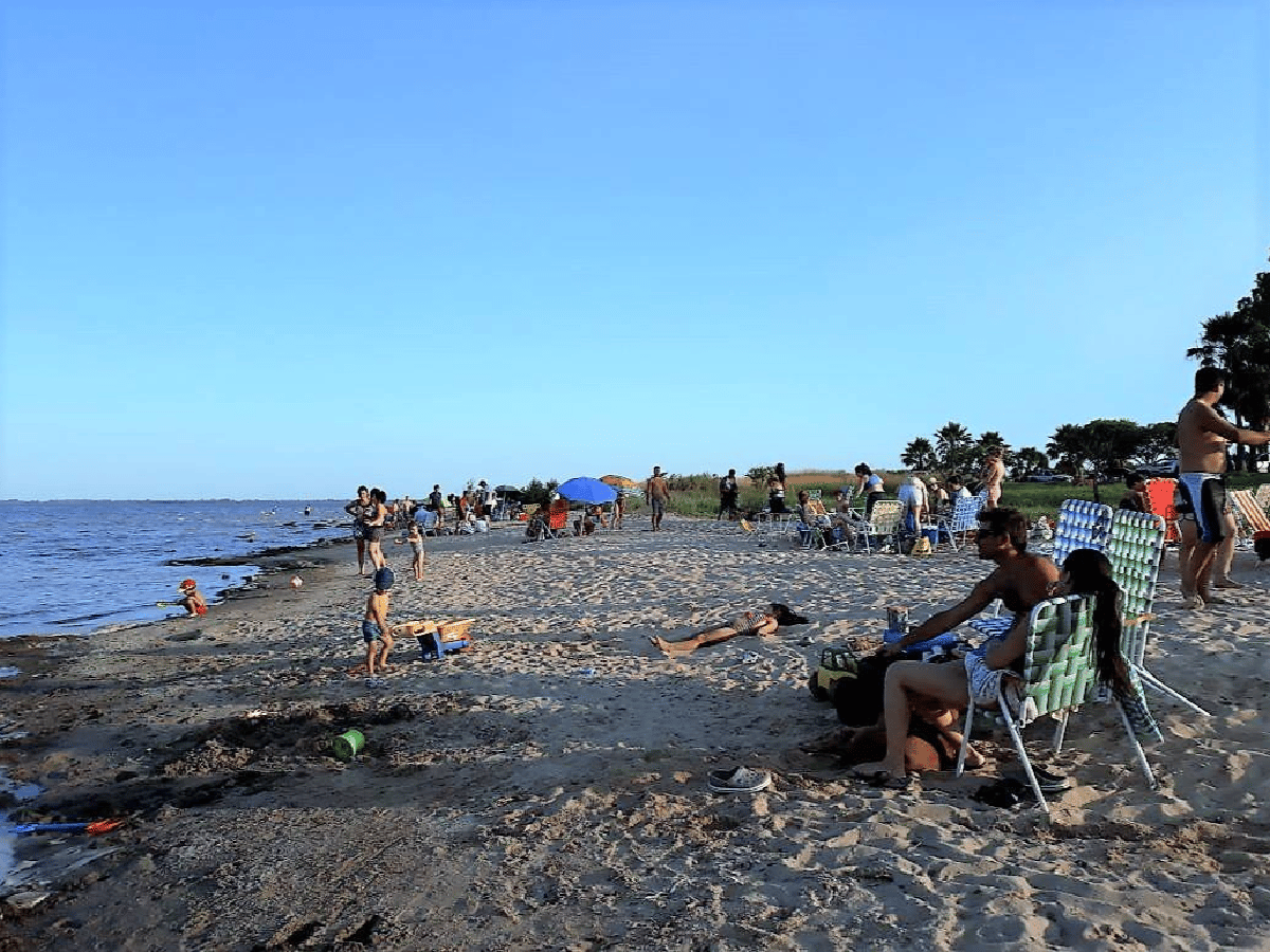 Turismo en Playa Grande: el resurgir del pueblo que  se hundió hace 41 años  
