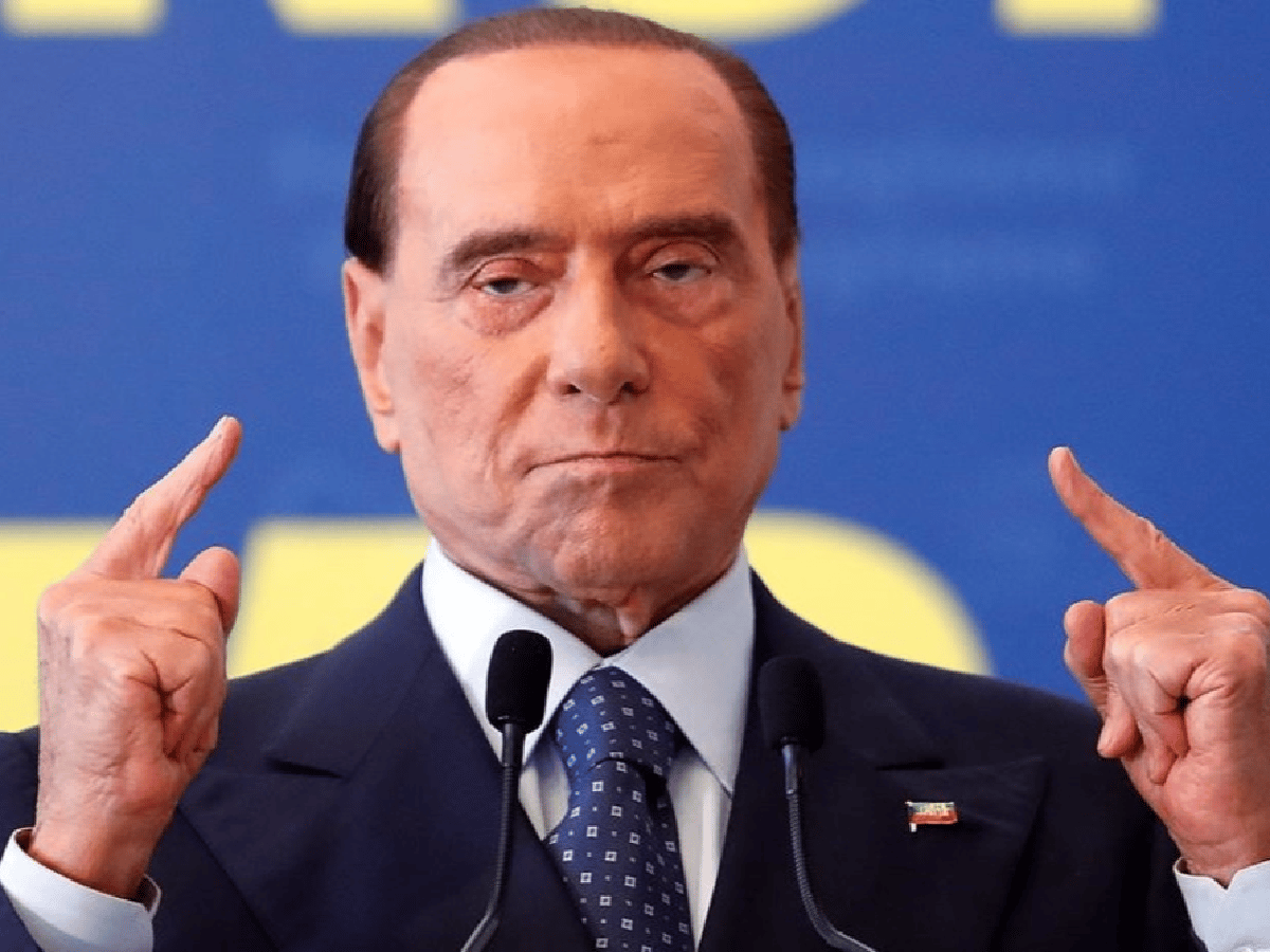 Berlusconi sostiene que es el líder de la coalición de centro derecha en Italia