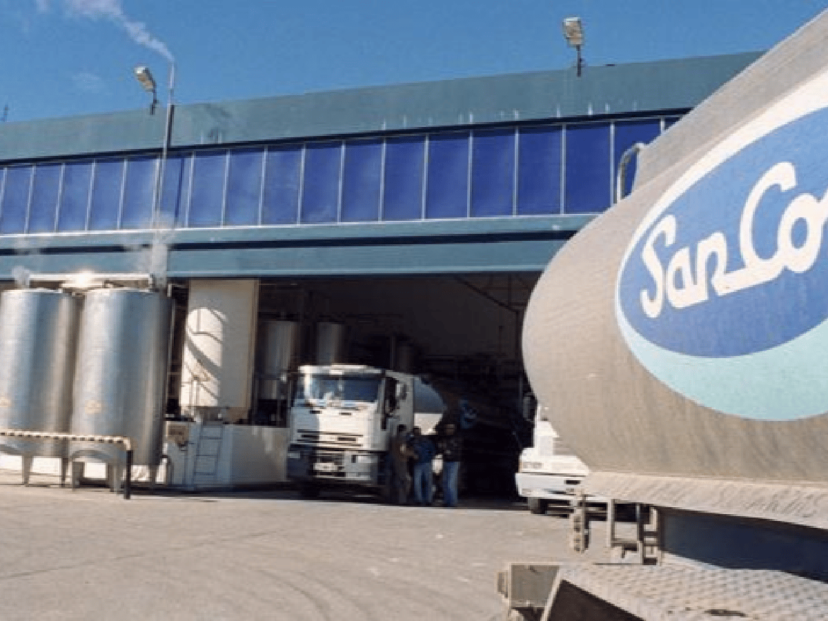Los productores de leche de Santa Fe advierten que la situación de Sancor "es insostenible"
