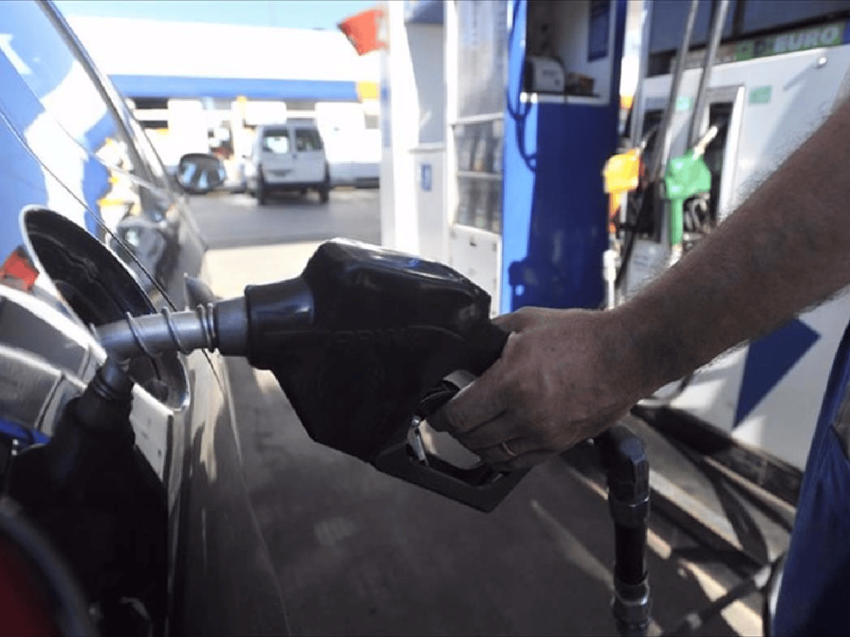 Axion se suma a la suba de los combustibles con YPF y Shell