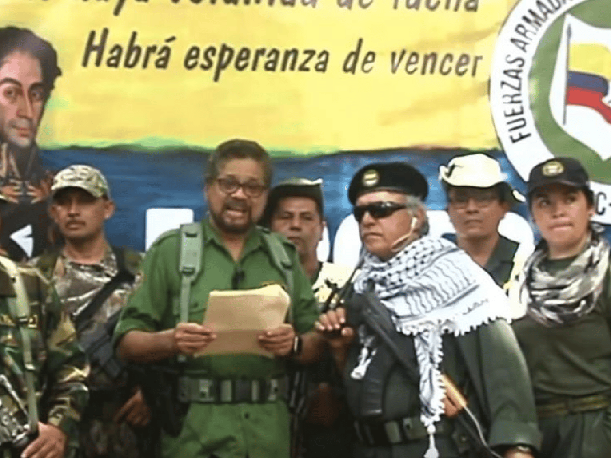Ex número dos de FARC anuncia en un video que retomó lucha armada en Colombia