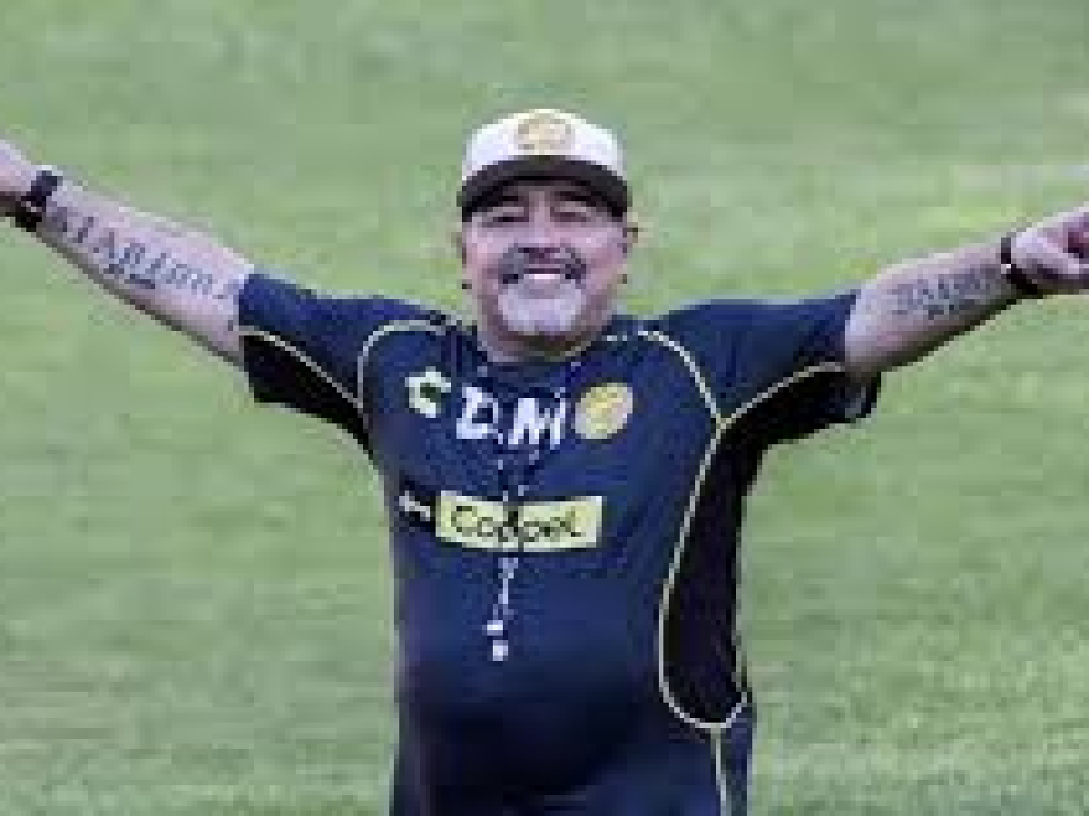 Internaron a Diego Maradona en una clínica en Olivos