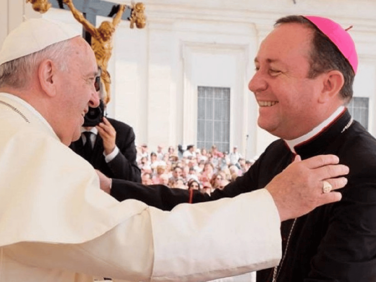 Denunciaron penalmente por abuso sexual al cura Gustavo Zanchetta, un amigo del papa Francisco